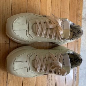 Gucci Rhython Leather Sneaker size M43